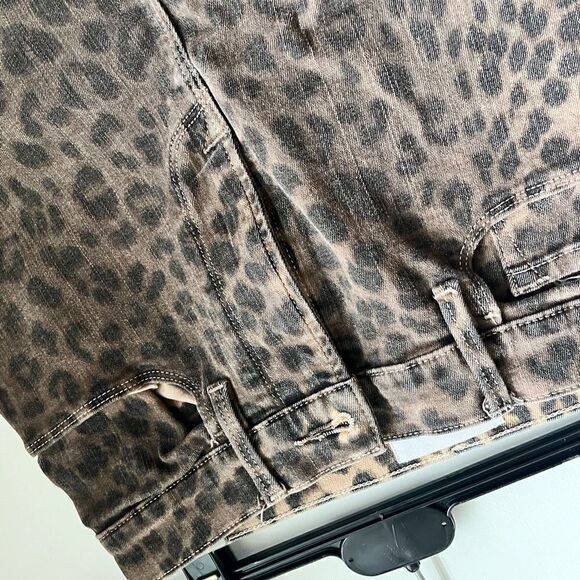 MOTHER Brown Leopard High Rise Jeans - Picture 4 of 5